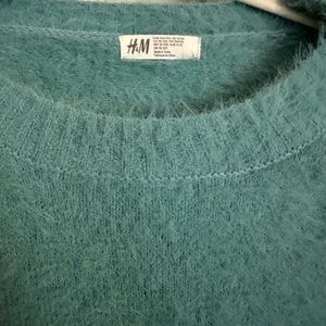H&M Turquoise Fuzzy Knit Sweater size for girl 12/14 or Medium for Junior.